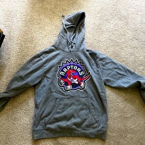 Mitchell and ness Toronto raptors hoodie size L (fits small)